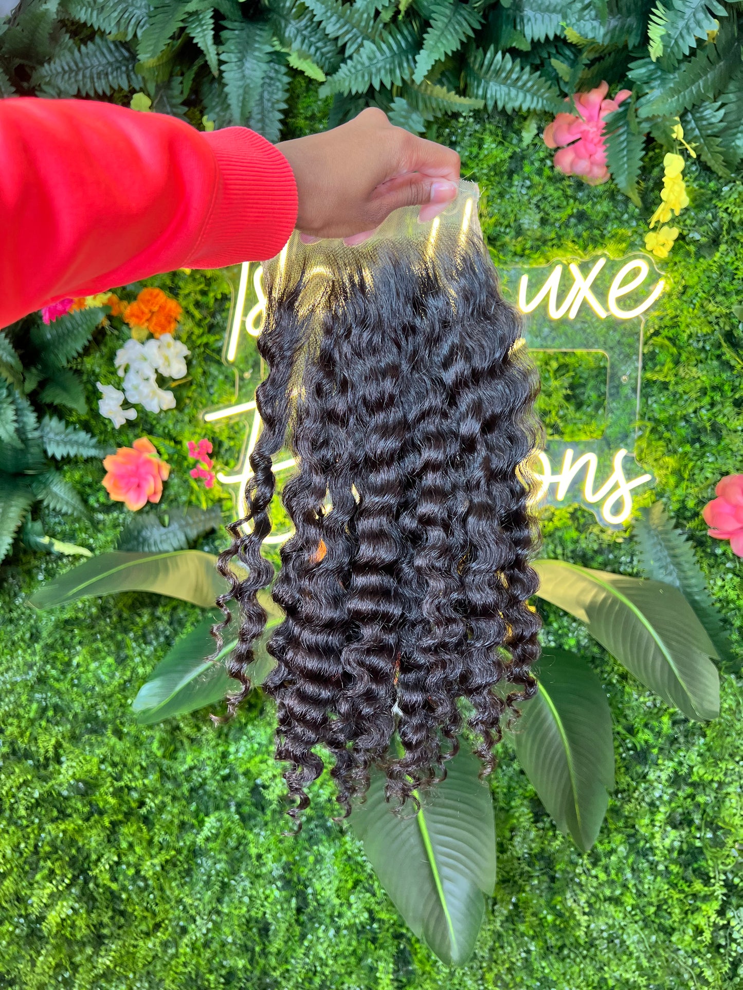 Burmese Curly Closure