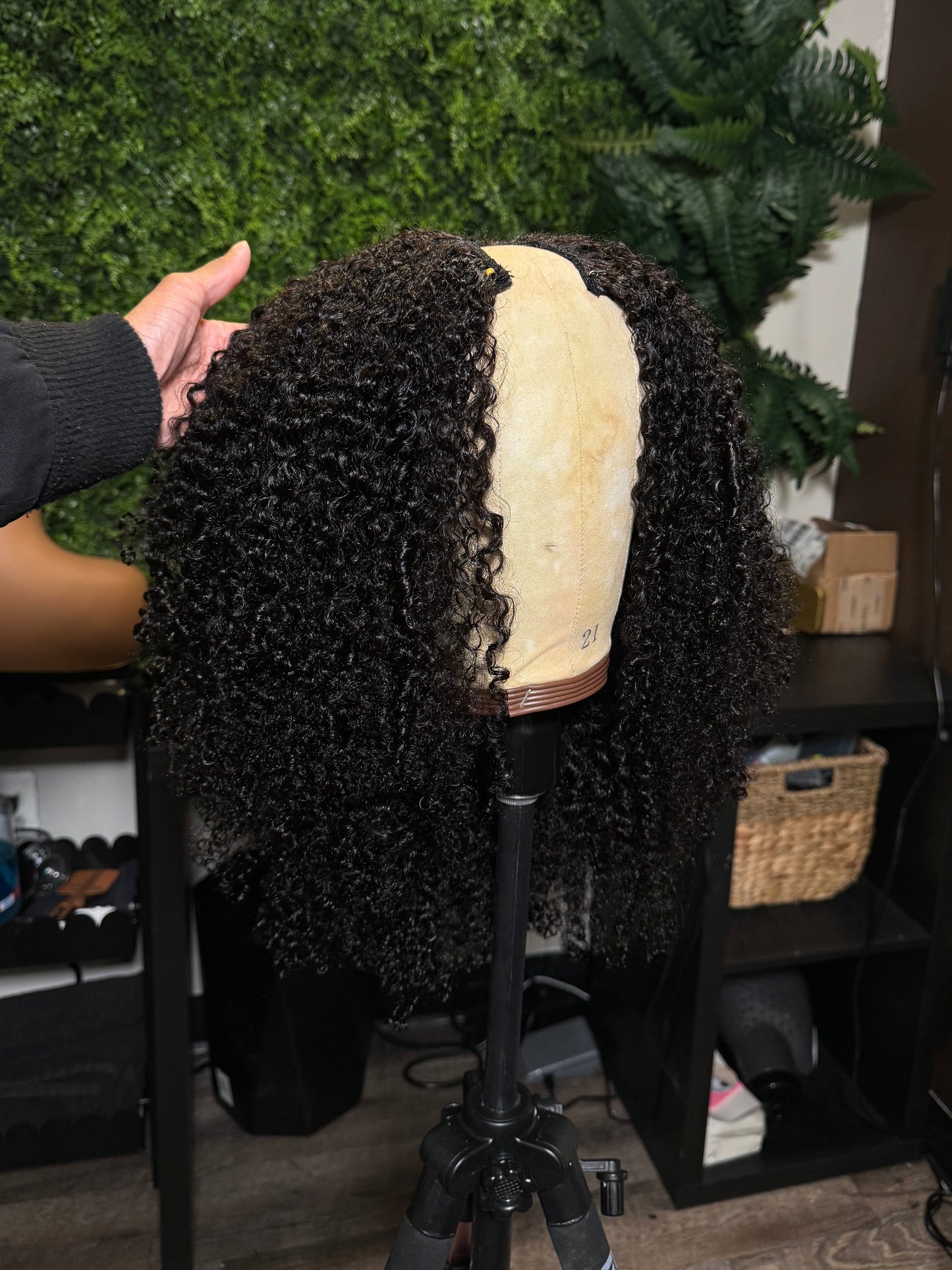 Build Your Own V-Part Wig - Kinky Curly